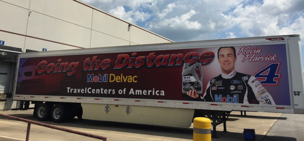 How One Man Installed Fleet Graphics on a 53’ Trailer In Under 5 hrs!